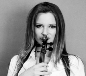 Violiste Julia Philippens